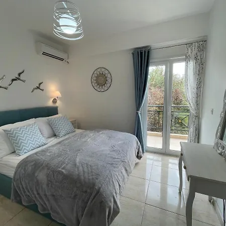 Aqua Panoramic Seaview